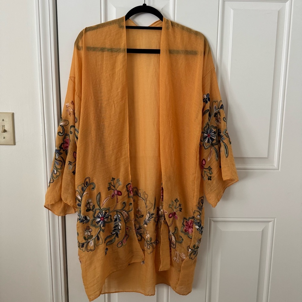 Long Floral Embroidered Kimono
